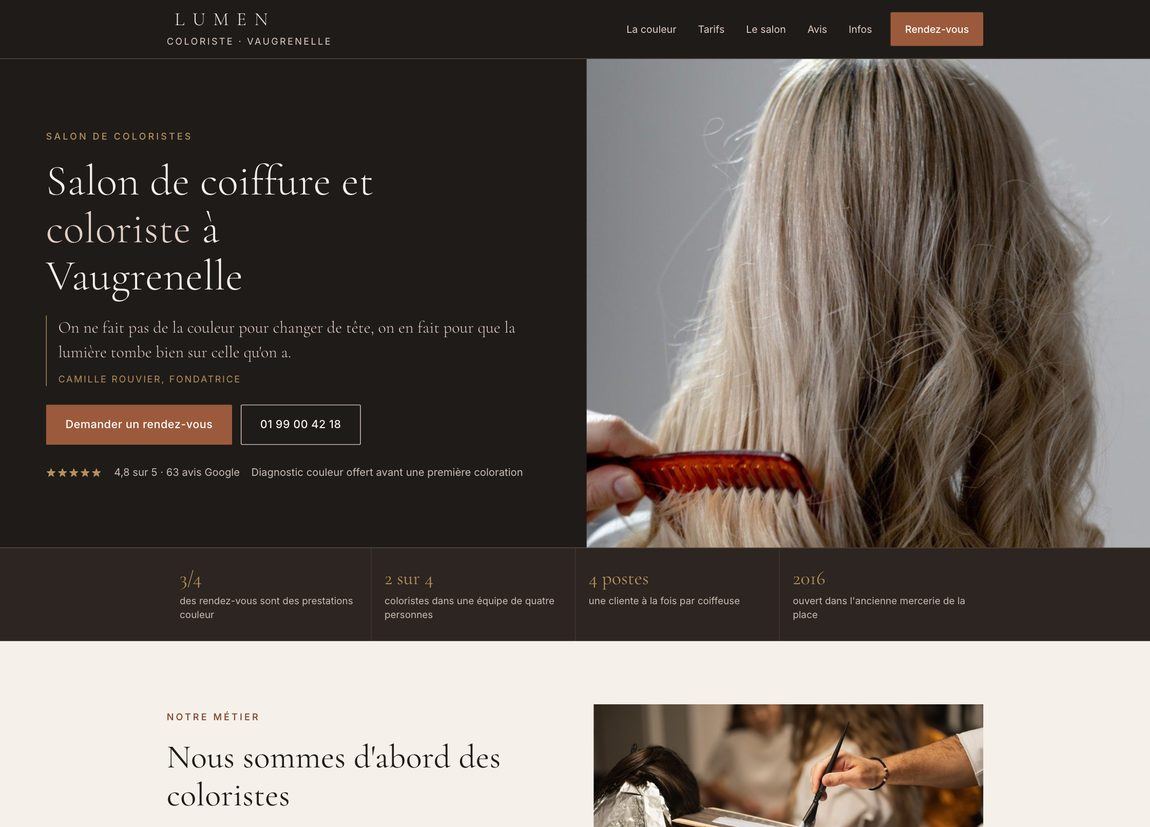 Salon Lumen : design éditorial brun et cuivre