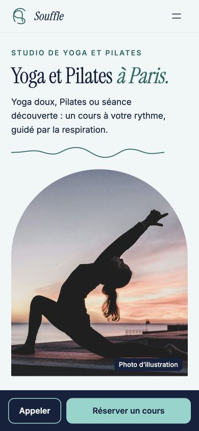 Maquette fictive SOUFFLE : identité, photographie et parcours pour yoga, pilates & coaching sur téléphone